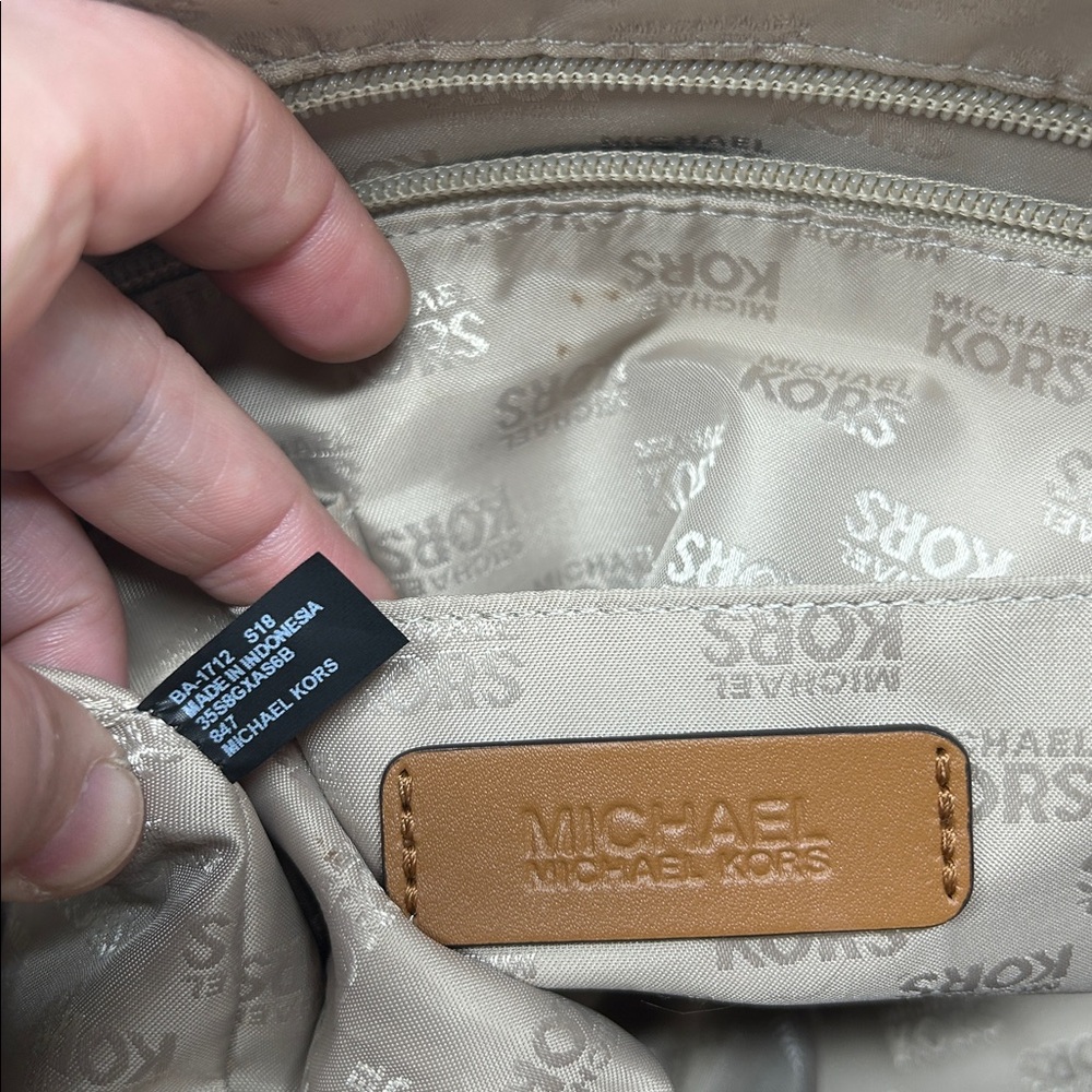 0301 Michael Kors Brown Signature Satchel 253640301 - Picture 8 of 14